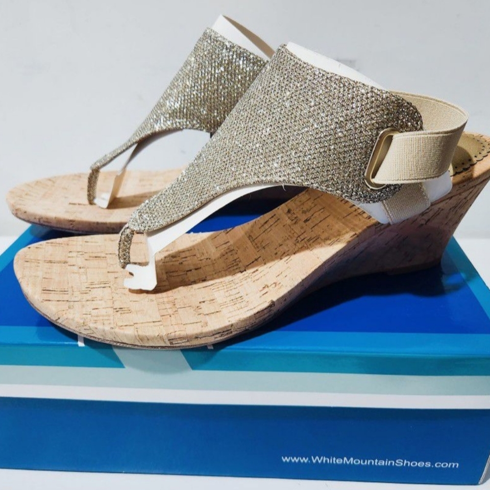 Size 10 White Mountain wedge heel glitter sandals.